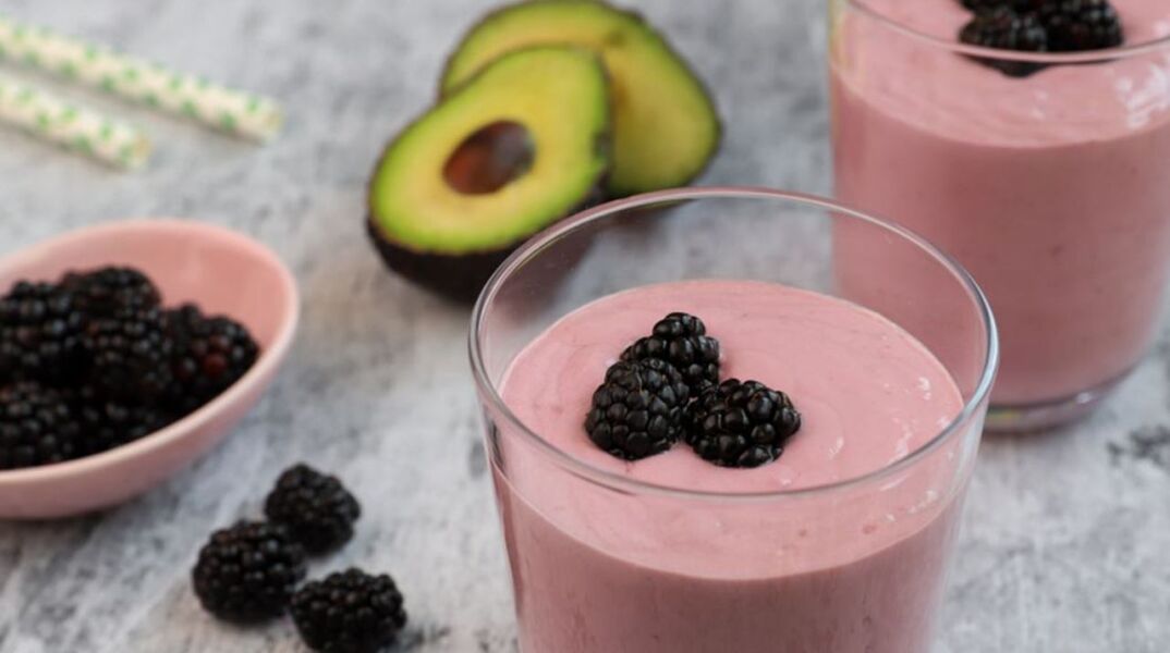 Smoothie με blueberries και αβοκάντο