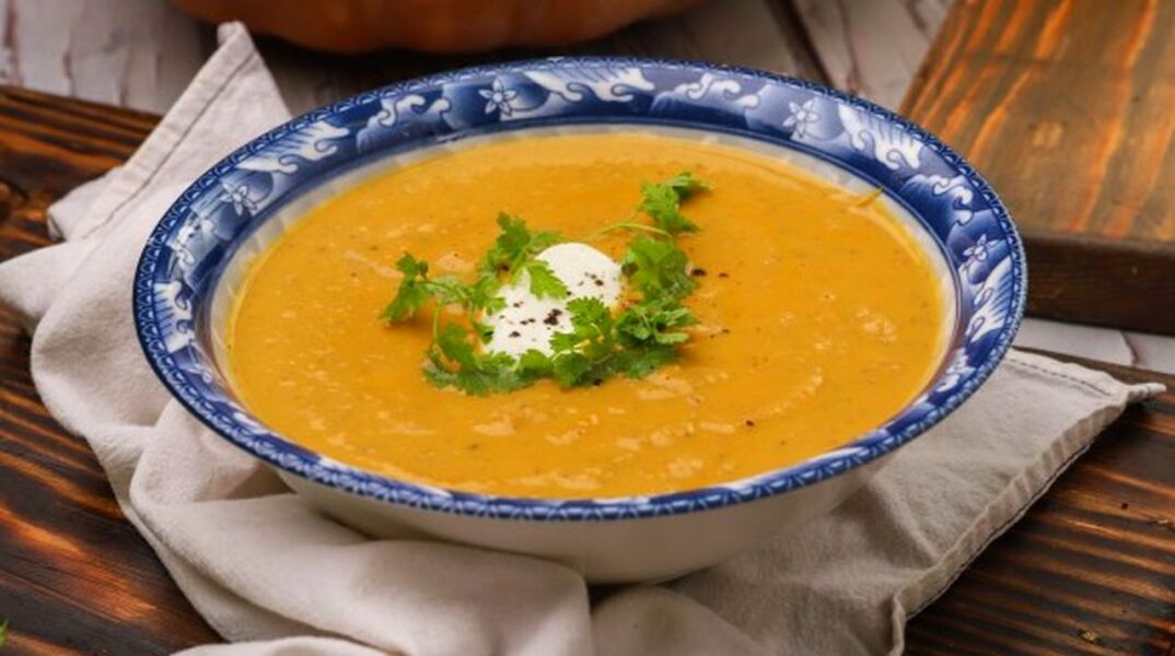 Σούπα βελουτέ με κάστανα και κολοκύθα