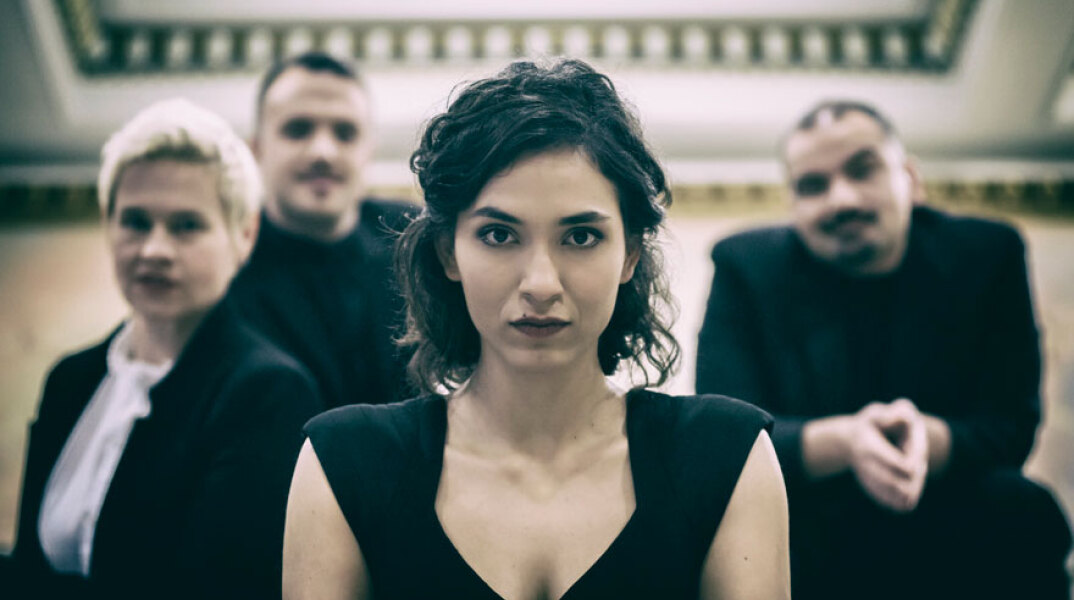 to systima tou pontzi, 104