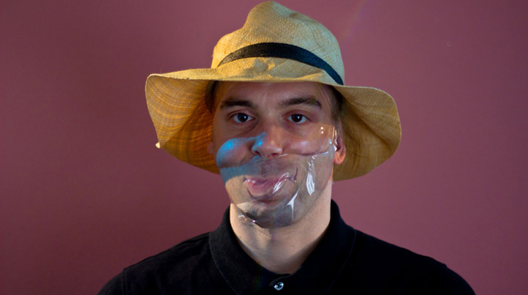 oi stratiwtes, idryma michalis kakoyiannis