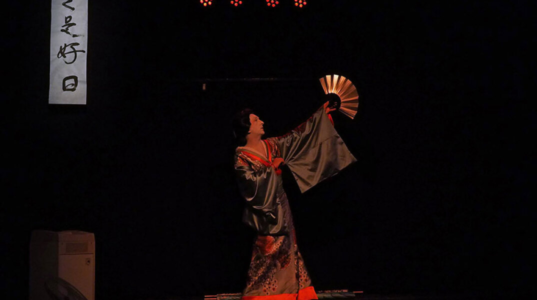 Tea Ceremony: Devised performance από το διεθνές Ensemble SRSLYyours με τον Μάριο Ιωάννου στο BIOS