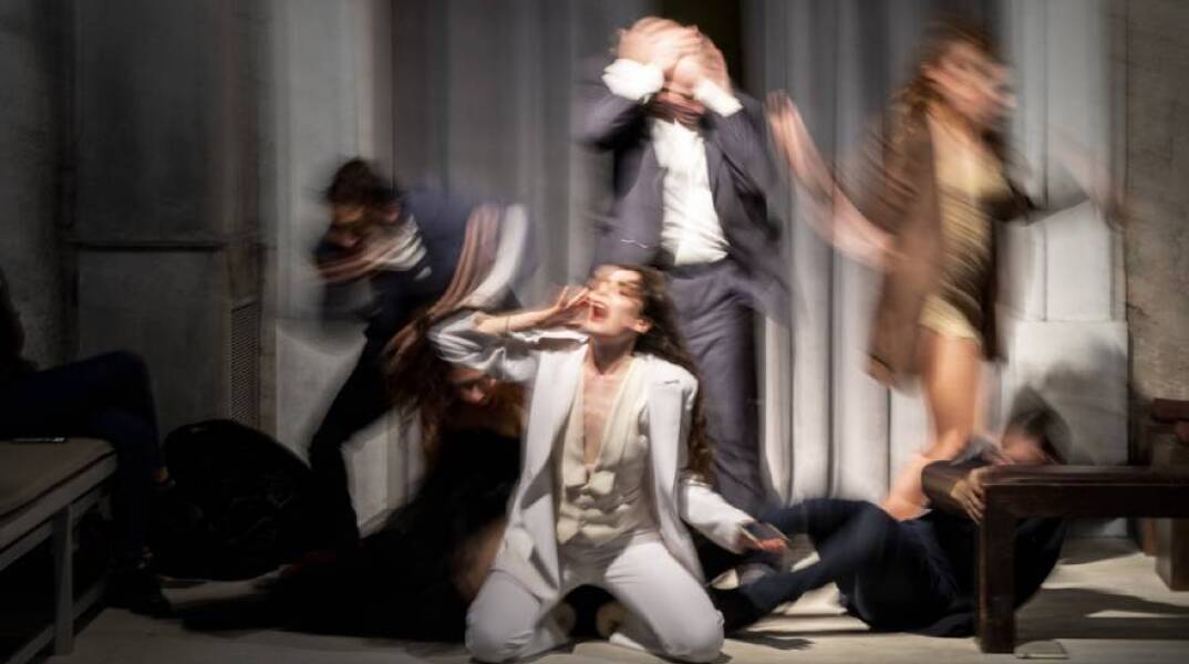 Κομμώτριες/ ΜΕΤΑΠΟΛΙΤΕΥΣΗ | θησείον-ΕΝΑ ΘΕΑΤΡΟ ΓΙΑ ΤΙΣ ΤΕΧΝΕΣ