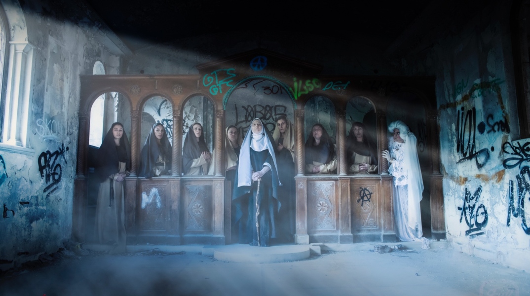 Το «Μοναστήρι» του Βαλεντίνου Τσίλογλου στο θέατρο Βαφείο –Λάκης Καραλής