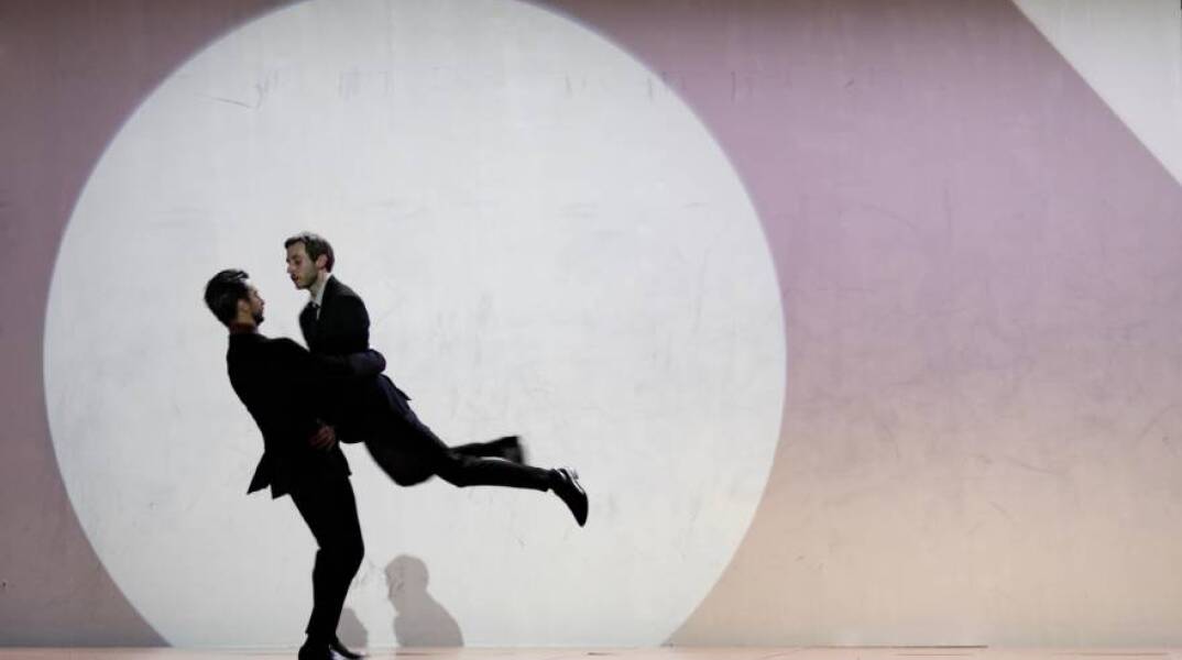 Ο «Εγκάρσιος προσανατολισμός» του Δημήτρη Παπαϊωάννου στη Στέγη