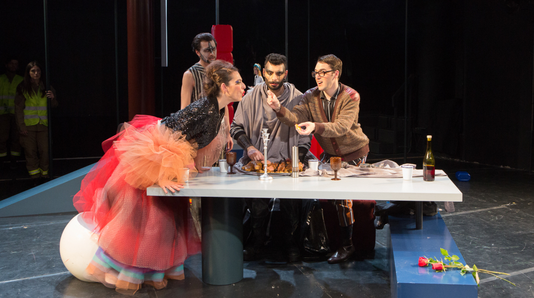 «Ο Μπίντερμαν και οι εμπρηστές» στο Θέατρο REX