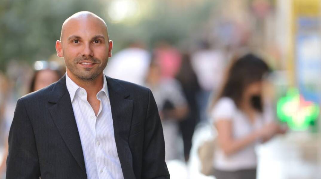 Ο σύμβουλος μάρκετινγκ Θέμης Σαρανταένας