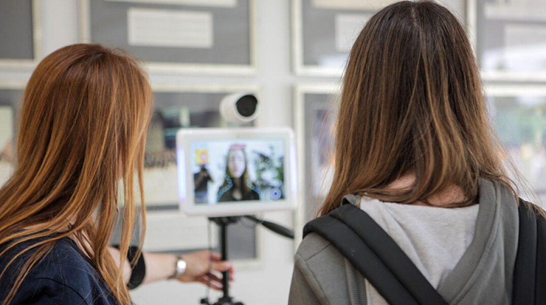 Η επιστροφή των μαθητών στα σχολεία σε εικόνες