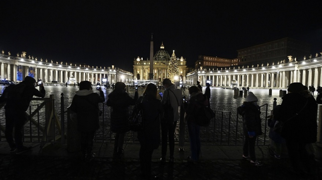 Χριστουγεννιάτικοι στολισμοί στο Βατικανό 
