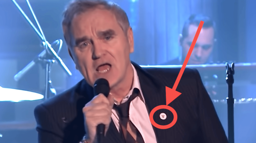jimmy-fallon-faces-backlash-over-morrissey039s-far-right-pin_1.png
