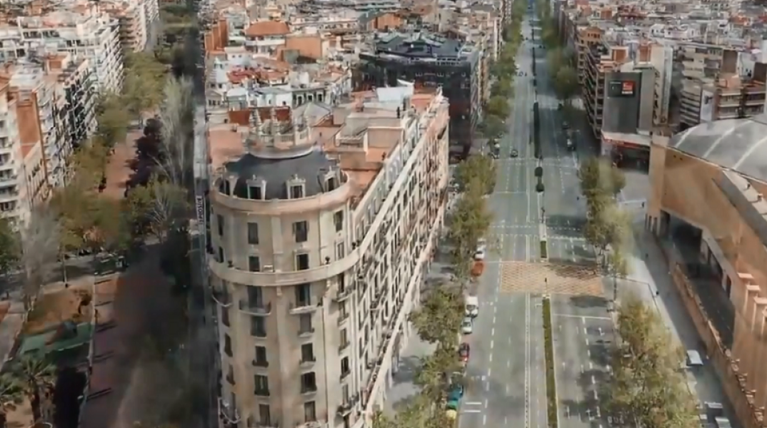 Απόλυτη ερημιά στους δρόμους της Βαρκελώνης