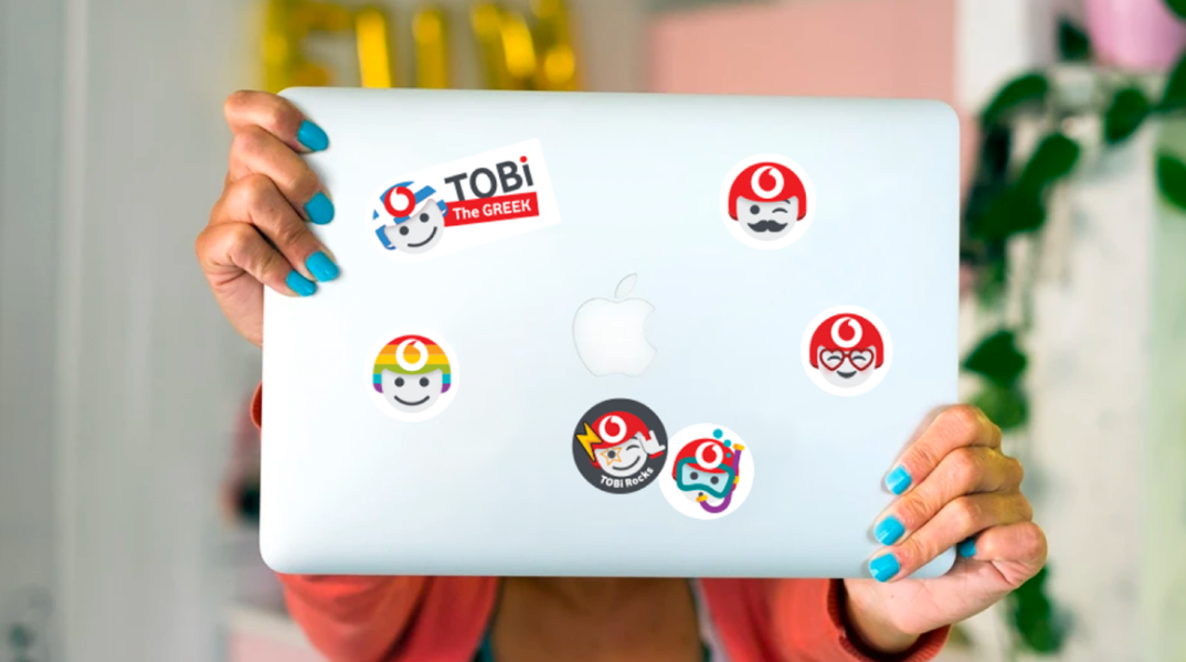 Η Vodafone αξιοποιεί την τεχνητή νοημοσύνη και φέρνει τον TOBi