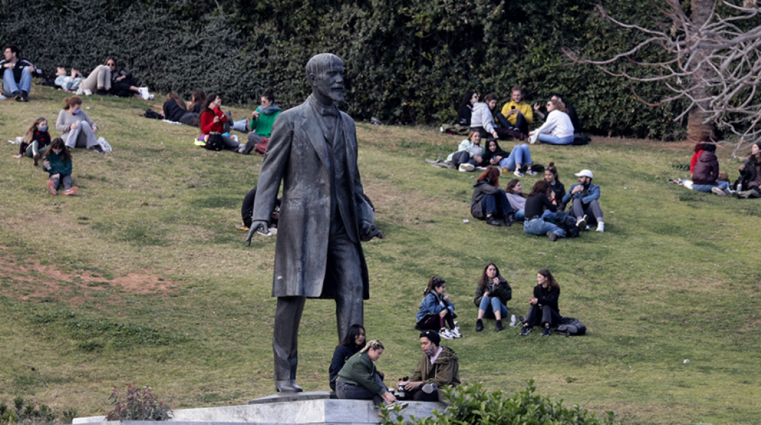 LOCODOWN - ΣΤΙΓΜΙΟΤΥΠΑ ΣΤΟ ΚΕΝΤΡΟ ΤΗΣ ΑΘΗΝΑΣ 