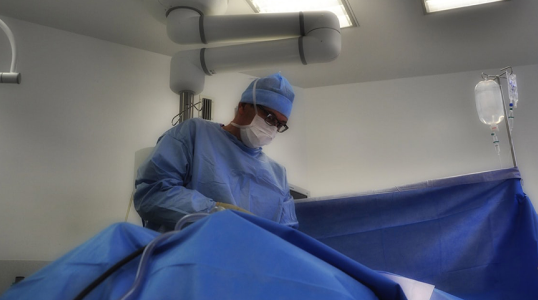 Χειρουργός 