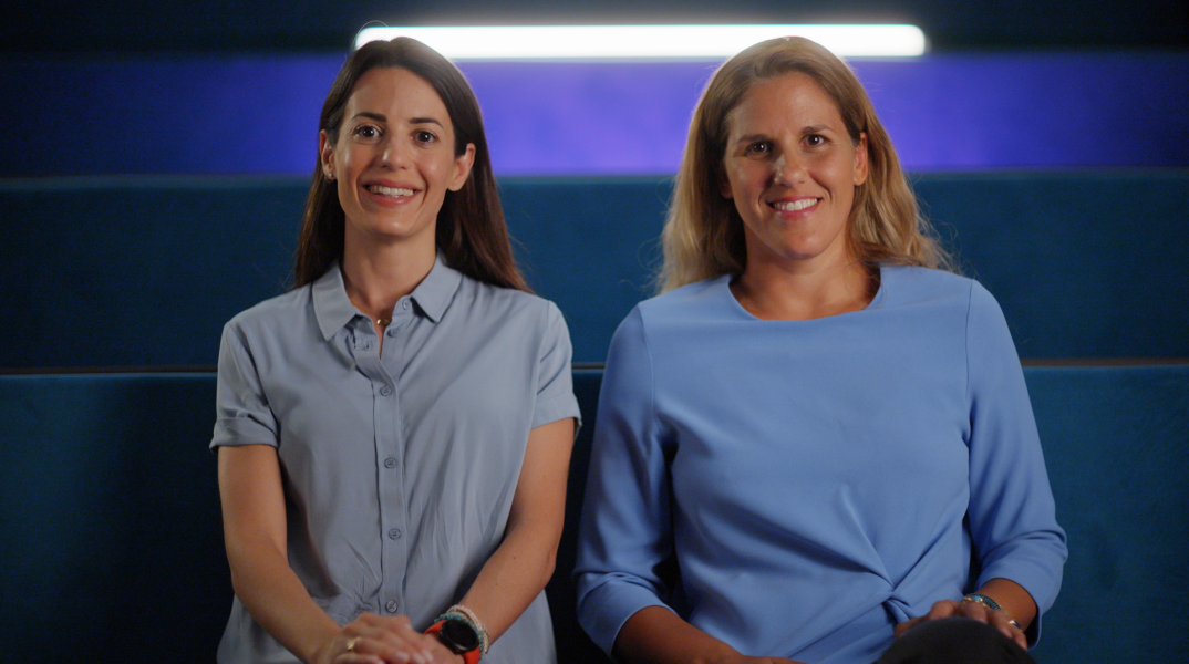 Θηλυκό επιχειρείν πίσω από το Momcycle, μια πλατφόρμα πώλησης παιδικών ειδών από γονείς σε γονείς.