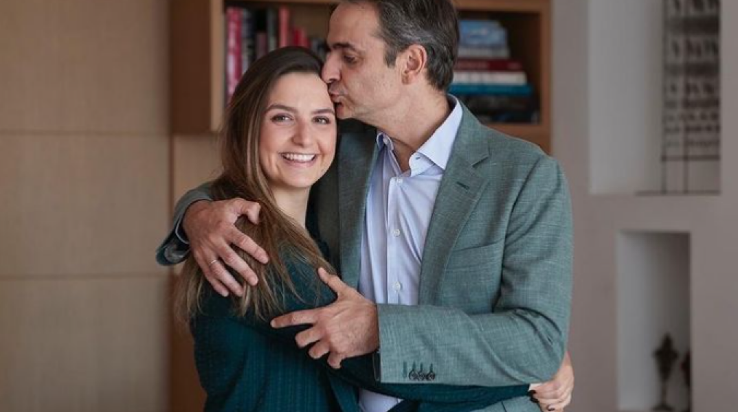 Ο πρωθυπουργός της Ελλάδας Κυριάκος Μητσοτάκης με την κόρη του, Σοφία
