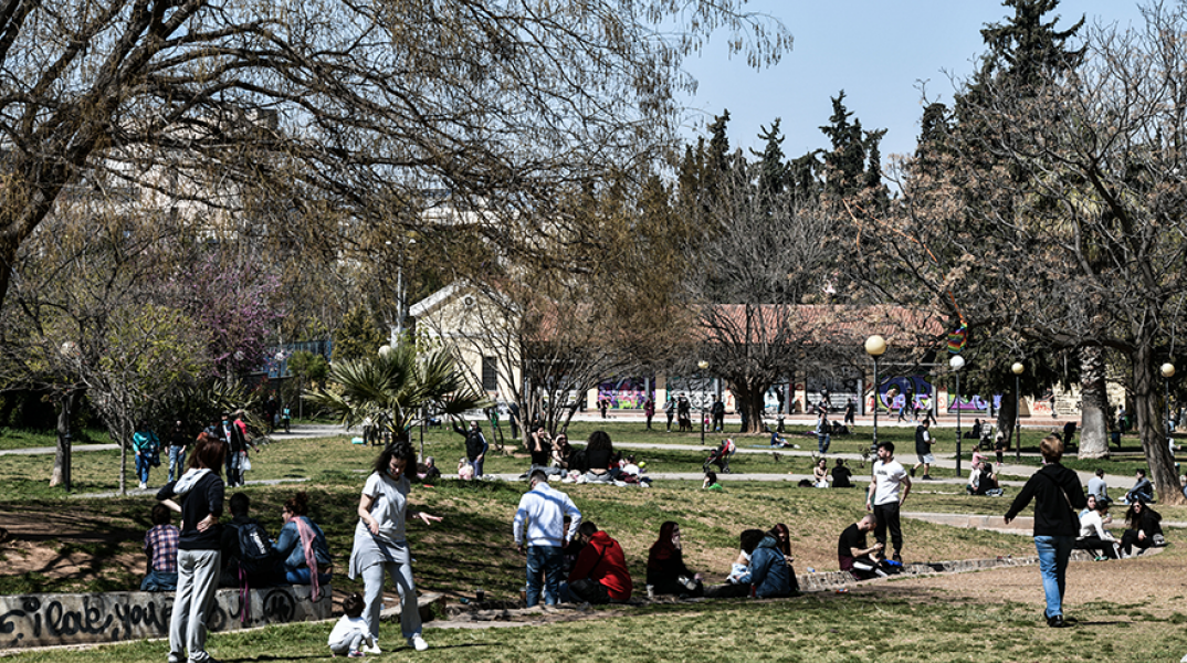 ΕΛΕΥΘΕΡΕΣ ΟΙ ΔΙΑΔΗΜΟΤΙΚΕΣ ΜΕΤΑΚΙΝΗΣΕΙΣ / ΚΟΣΜΟΣ ΣΤΟ ΠΑΡΚΟ ΤΗΣ ΚΑΙΣΑΡΙΑΝΗΣ