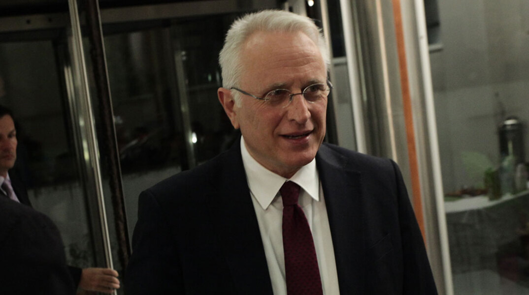 Γιάννης Ραγκούσης