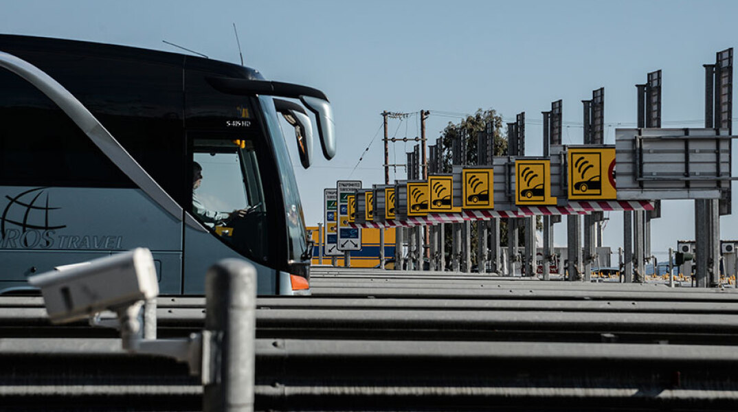 Χωρίς διόδια τουλάχιστον ως το πρωί της Πέμπτης σε βασικούς κόμβους