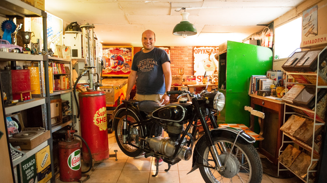 Άγγελος Τρακαδάς