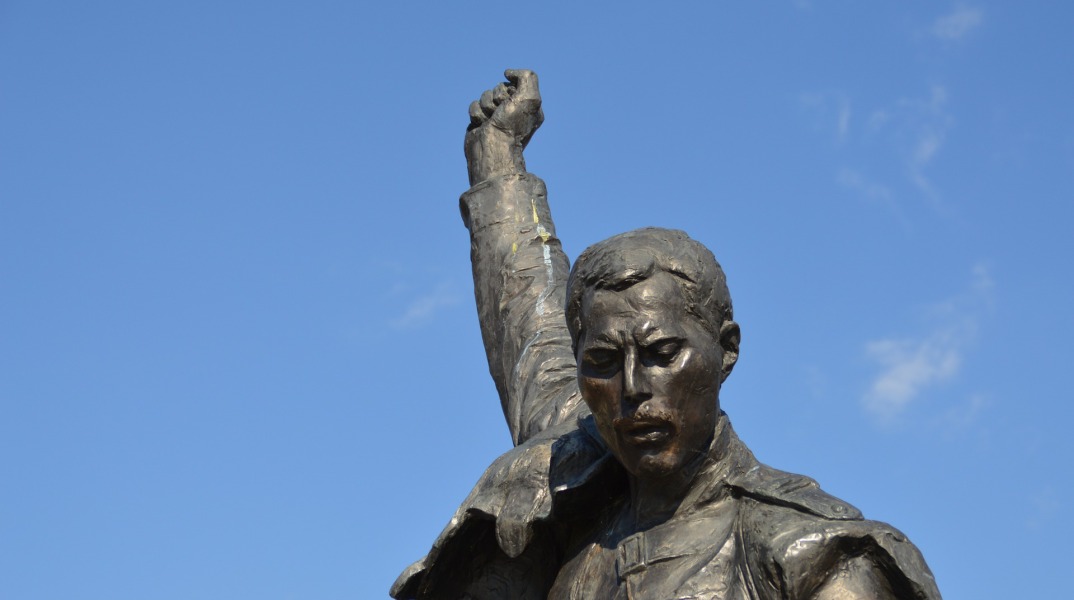 Άγαλμα του Φρέντι Μέρκιουρι