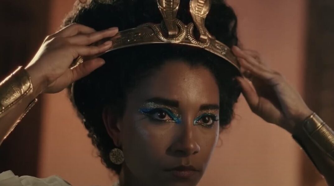 Ο Μάνος Βουλαρίνος προτείνει εννιά «ιστορικά» ντοκιμαντέρ που θα μπορούσε να προβάλει το Netflix μετά την Κλεοπάτρα.