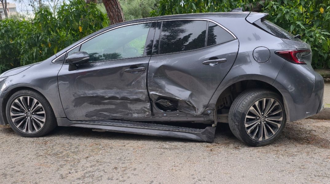 methismenh-tragoudistria__4_