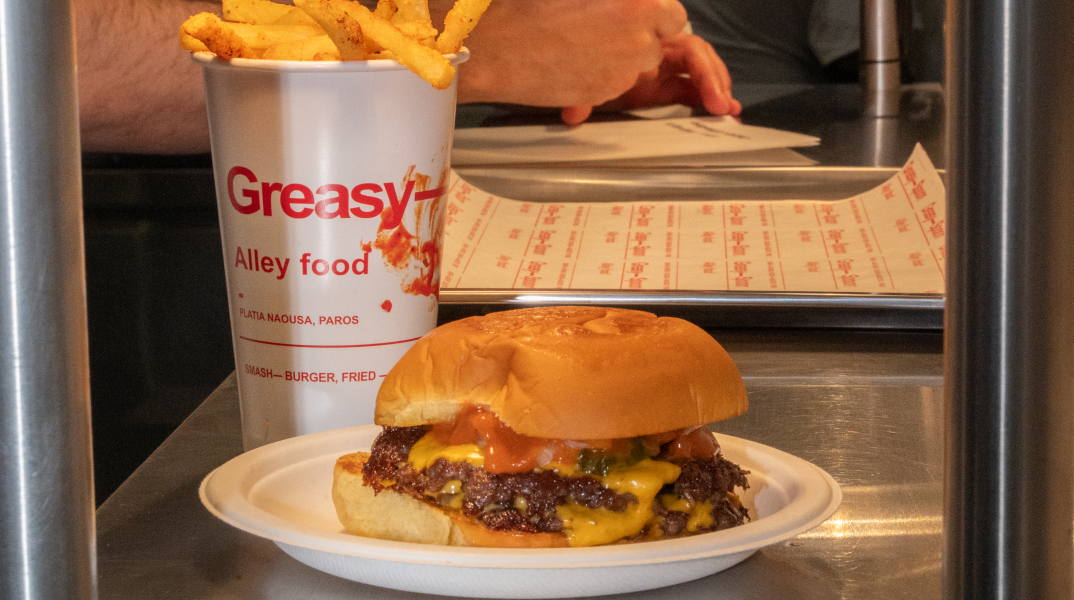 Το smash burger του Greasy Spoon