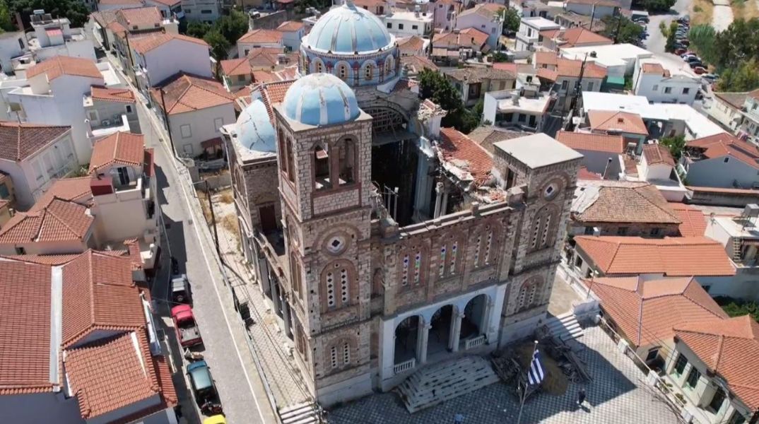 Ο Ναός της Παναγίας στο Καρλόβασι μετά τον σεισμό