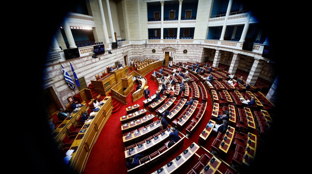 Συζήτηση στην Ολομέλεια της Βουλής, των άρθρων και του συνόλου του σχεδίου νόμου του Υπουργείου Παιδείας και Θρησκευμάτων