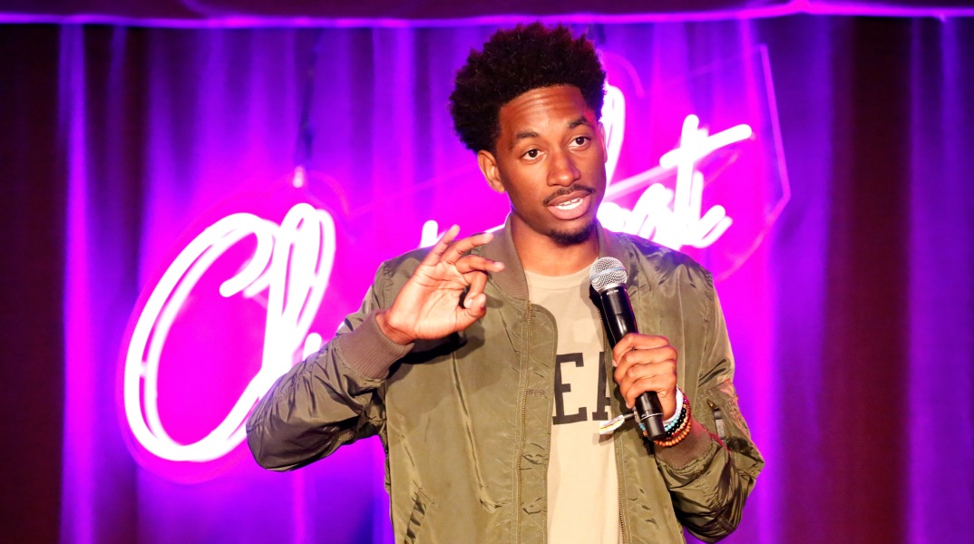 Jak Knight 1994-2022: Ποιος ήταν ο stand up comedian που έφυγε από τη ζωή σε ηλικία 28 ετών
