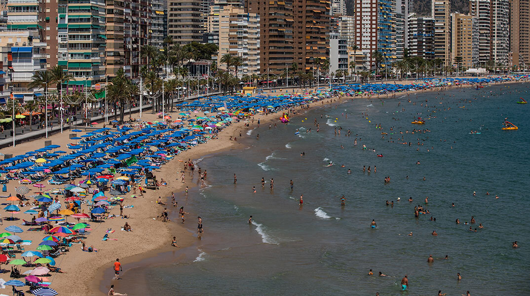 Η παραλία Μπενιντόρμ στην Ισπανία
