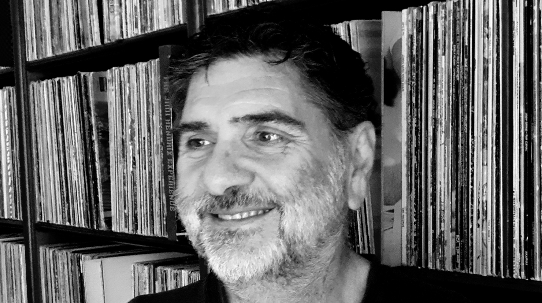 Νίκος Πετρουλάκης