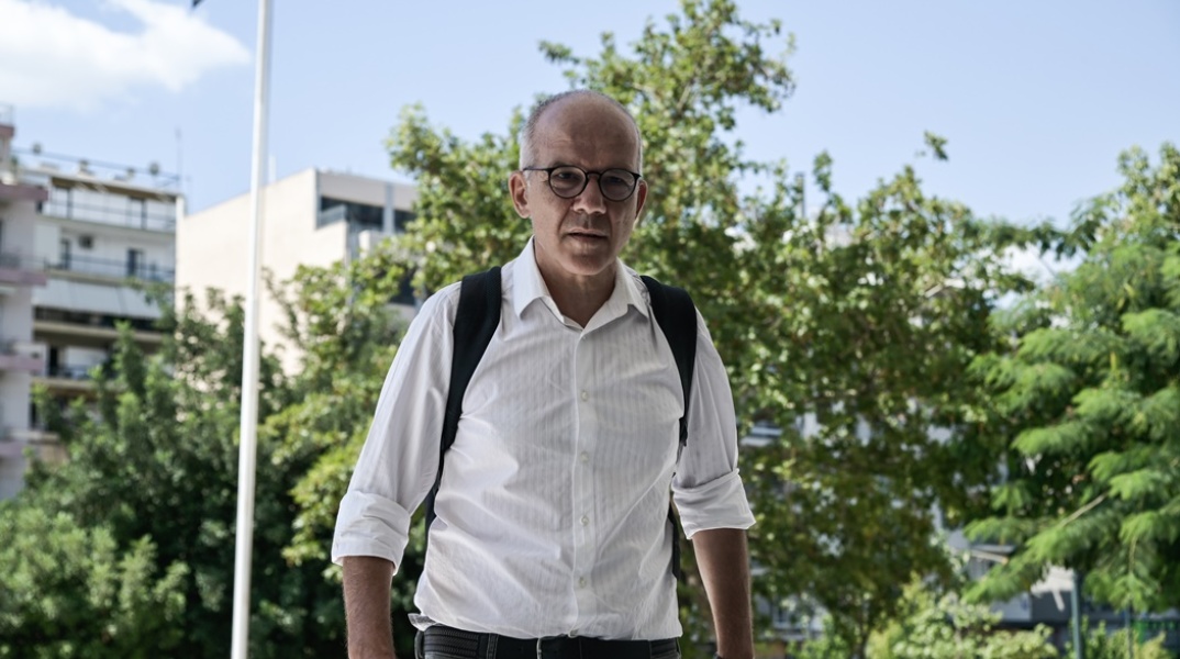 Ο δημοσιογράφος, Τάσος Τέλλογλου