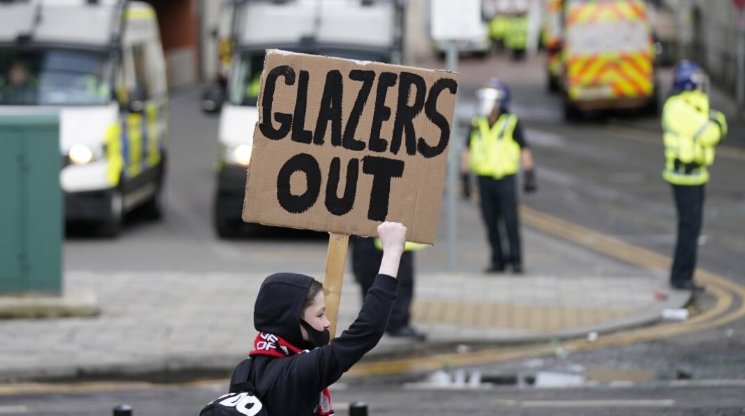 Διαμαρτυρία οπαδών της Γιουνάιτεντ κατά των Γκλέιζερς