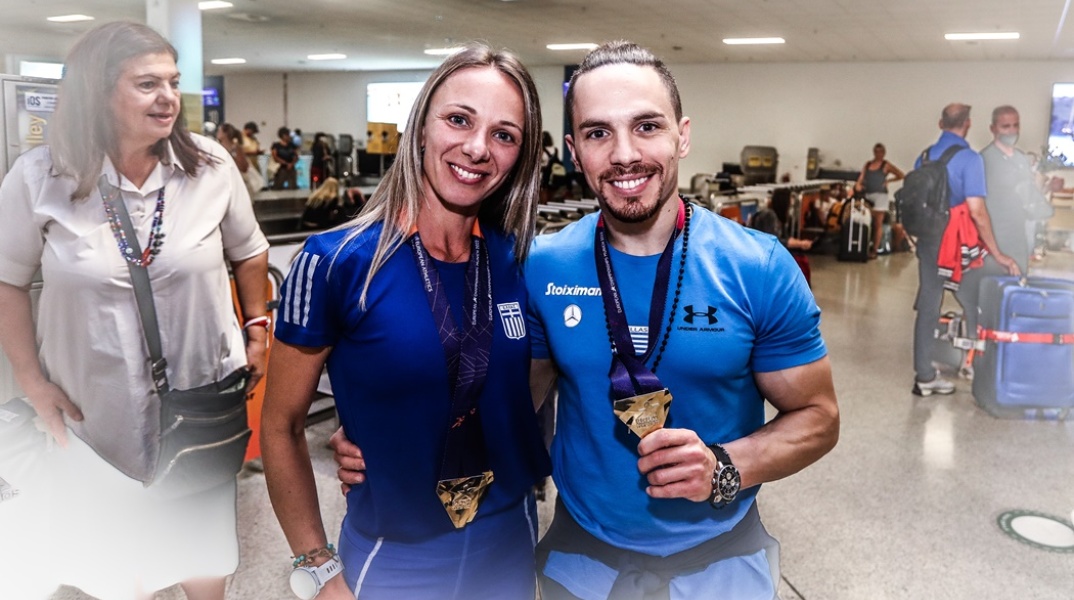 Αντιγόνη Ντρισμπιώτη - Λευτέρης Πετρούνιας κρατούν τα χρυσά τους μετάλλια