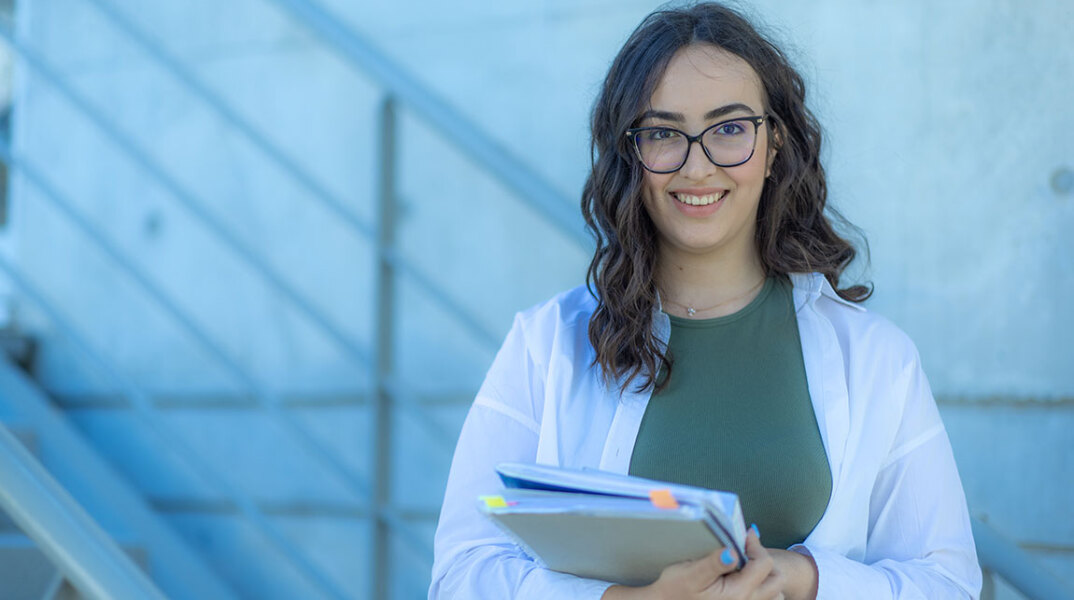 Βιργινία Κλάδου, απόφοιτος μηχανολόγος μηχανικός από το Πανεπιστήμιο Frederick της Κύπρου