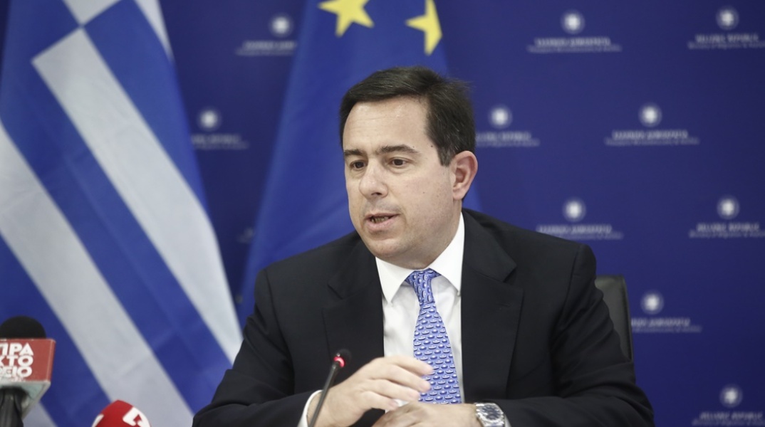 Ο υπουργός Μετανάστευσης και Ασύλου,  Νότης Μηταράκης