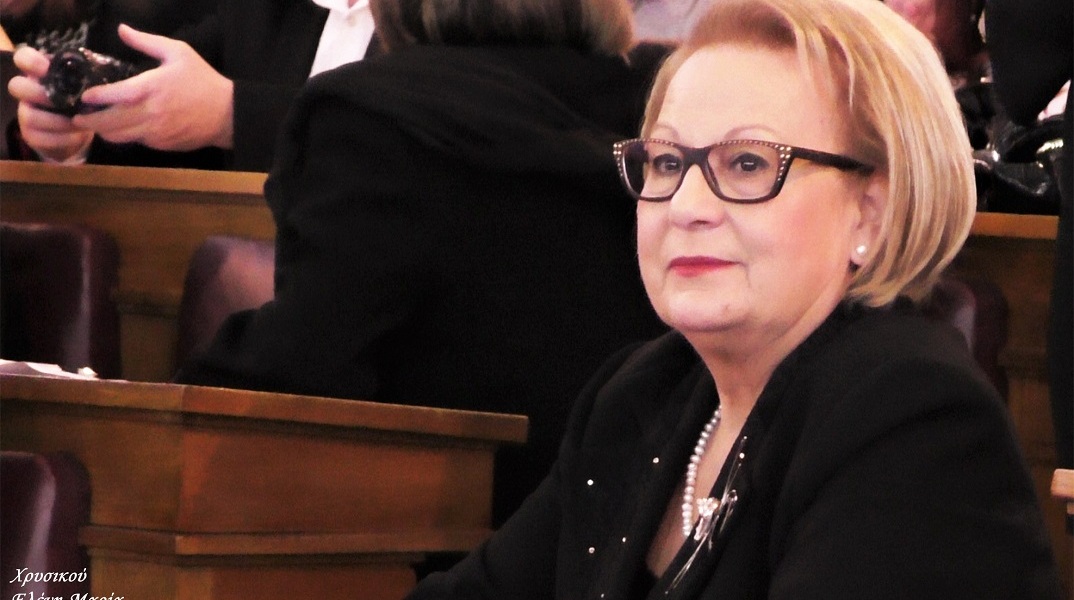 Αλίκη Τσιαμούρα. 