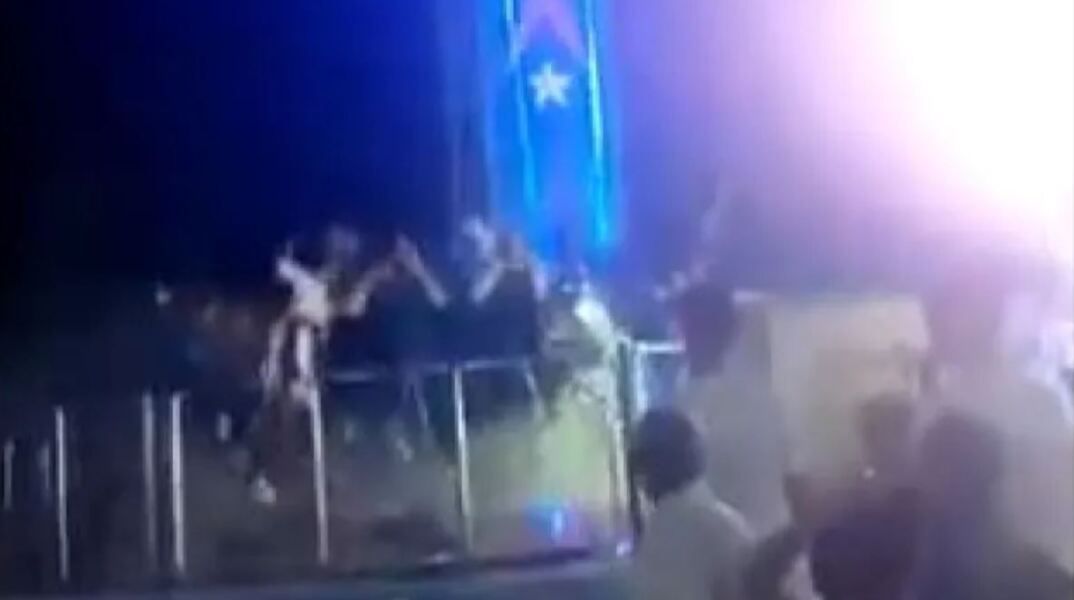 Ινδία: Τρομακτικό ατύχημα σε λούνα παρκ - 16 τραυματίες από πτώση