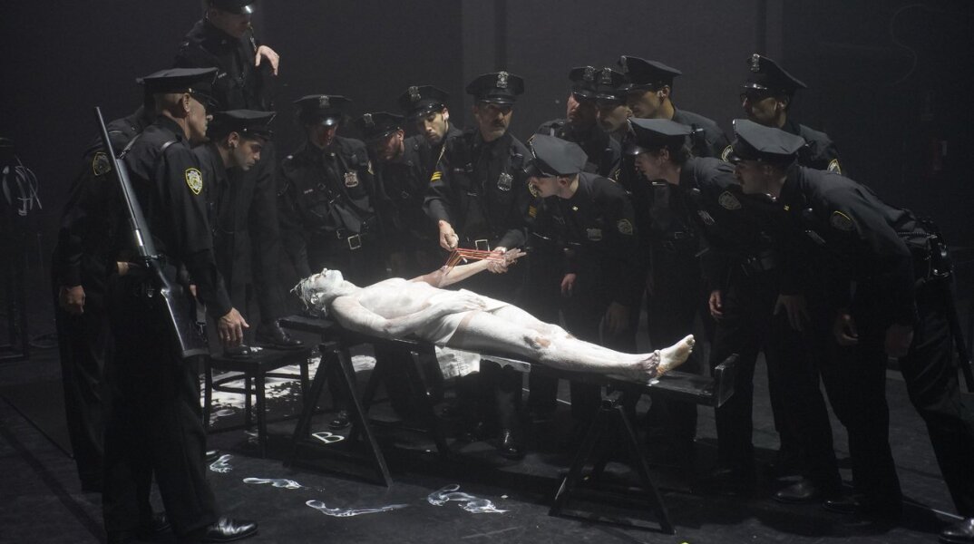 "Bros" του Ρομέο Καστελούτσι στη Στέγη του Ιδρύματος Ωνάση