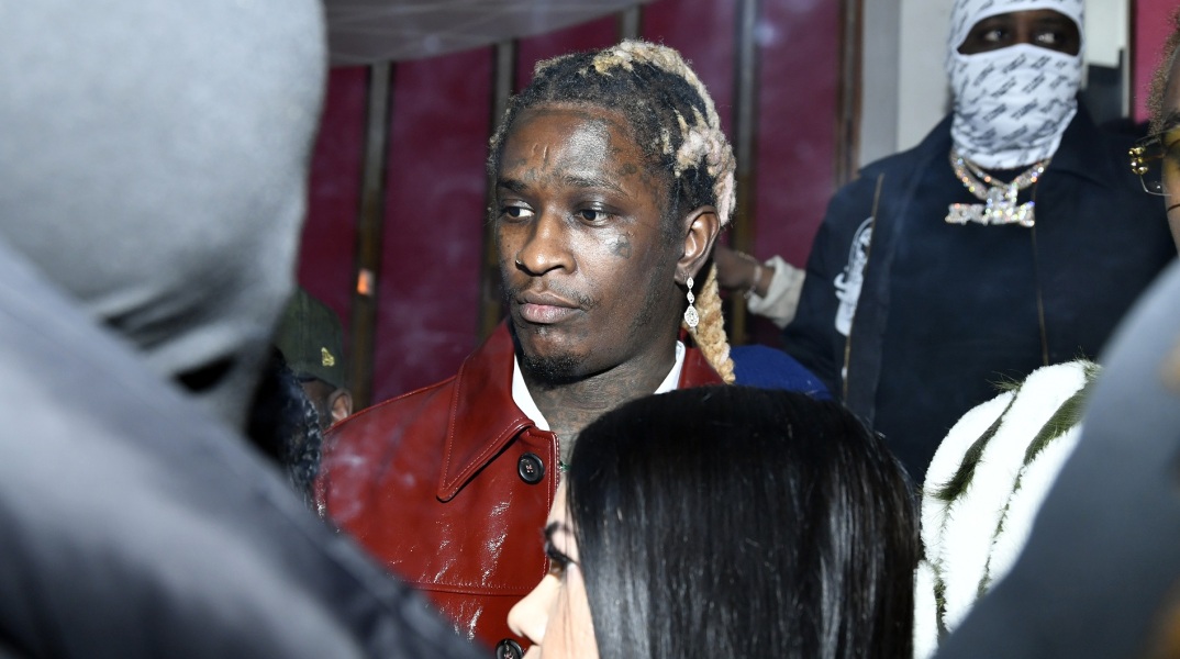 Η δίκη του ράπερ Young Thug κι άλλων 27 συνεργατών του στη δισκογραφική YSL
