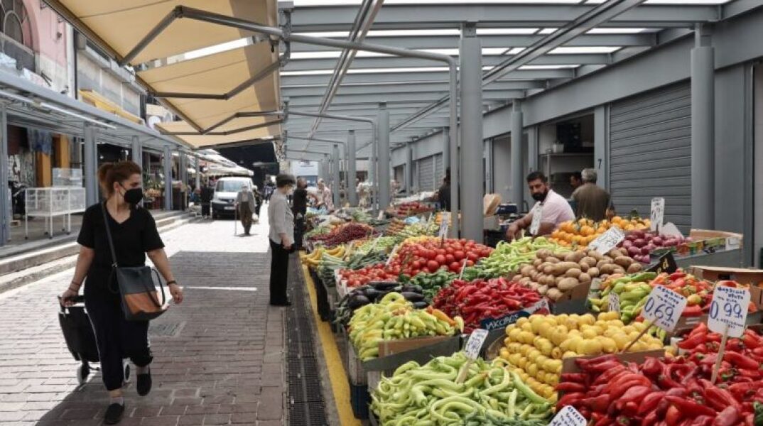 plithorismos_agora_anatimiseis_trofima_katastimata_athens_greece_intime_-768x480__1_