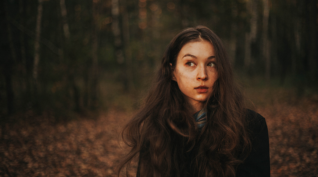 Ένα κορίτσι. 