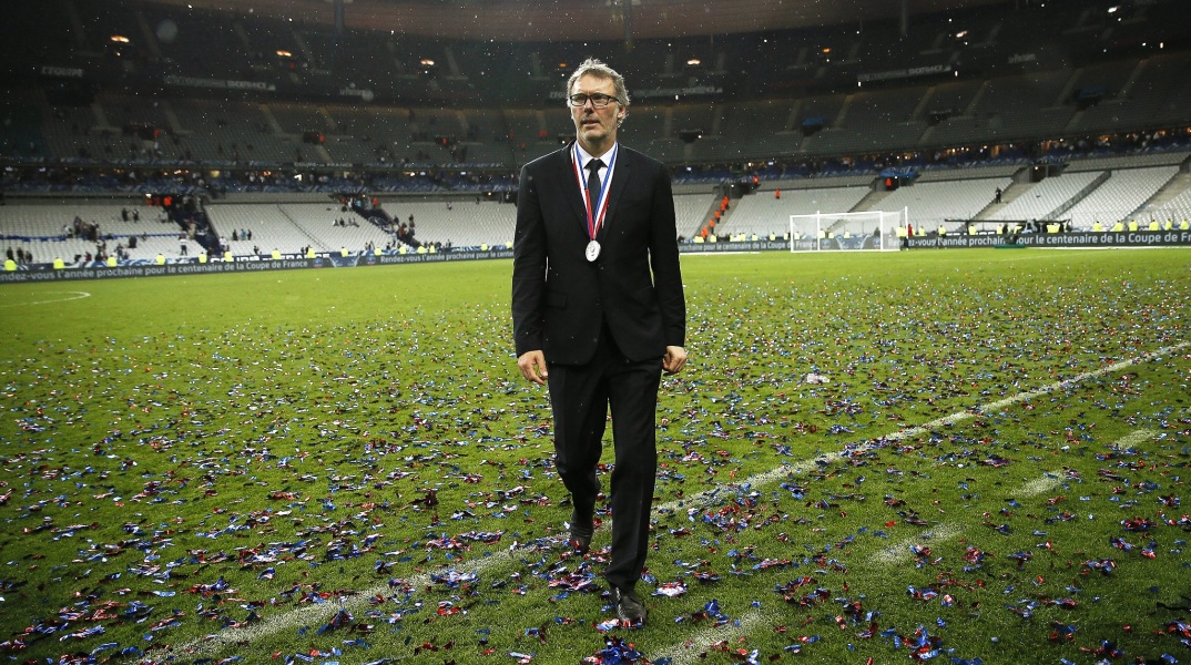 O Λοράν Μπλαν στον Ολυμπιακό; Όλα τα σενάρια για τον επόμενο προπονητή του πειραϊκού συλλόγου - Έντονη ονοματολογία μετά την ήττα από τον Άρη που κόστισε τη θέση του Κορμπεράν. 