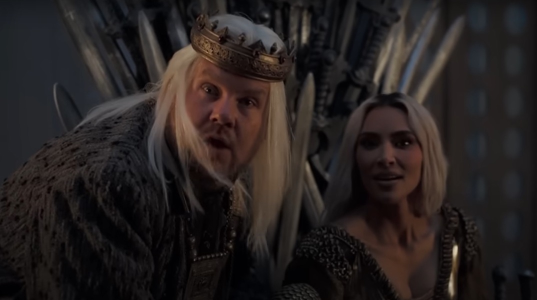 «House of the Dragon»: Η οικογένεια Καρντάσιαν συνεργάστηκε με τον Τζέιμς Κόρντεν για ένα σκετς - παρωδία της γνωστής σειράς του HBO. 