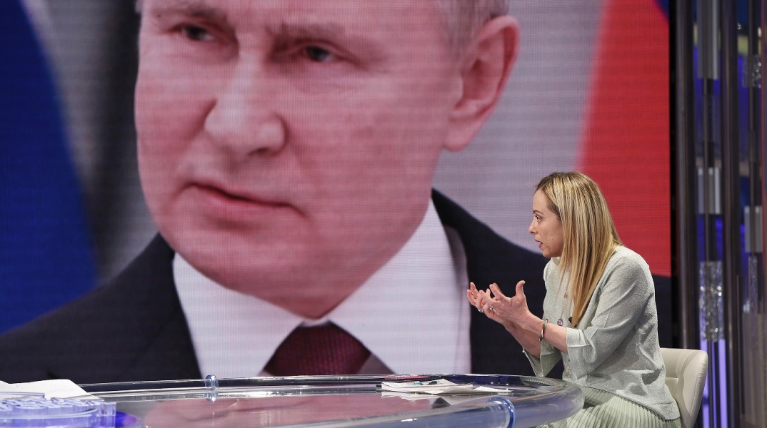 Εκλογές στην Ιταλία: Οι ακραίες νεοφασιστικές απόψεις της Τζόρτζια Μελόνι, η άνοδος της ακροδεξιάς και του λαϊκισμού στην Ευρώπη, ο φιλοπουτινισμός ως συγκολλητική ουσία.