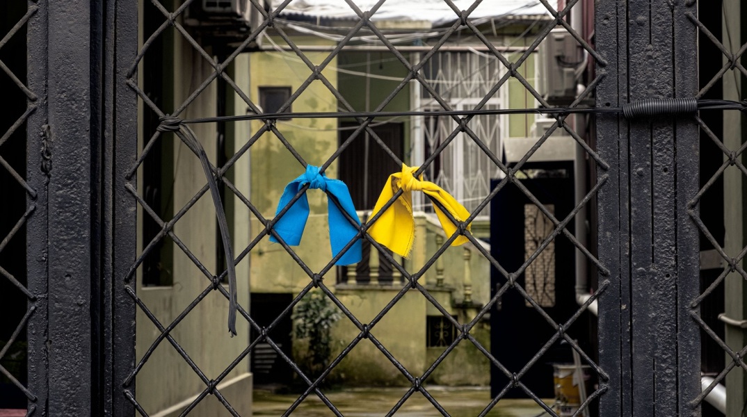 Εκκλήσεις για… συγκεντρώσεις υπέρ της «ειρήνης», ενώ το καθεστώς υποχωρεί