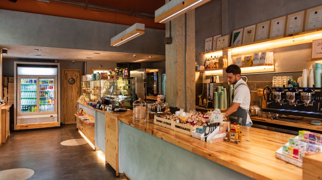 Eighteen Screen Coffee Roastery