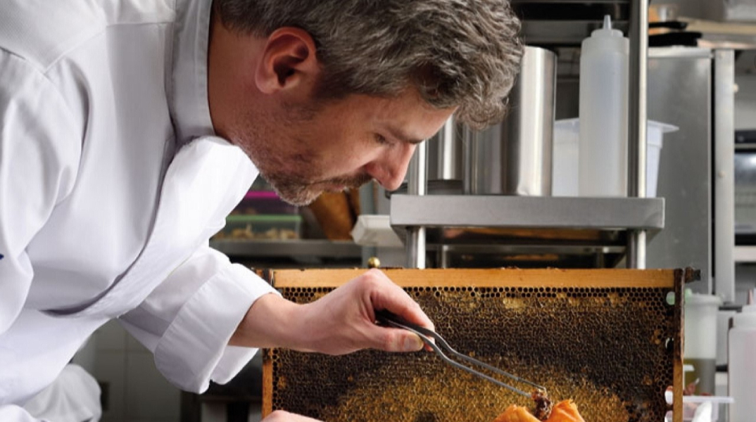 Μανώλης Παπουτσάκης