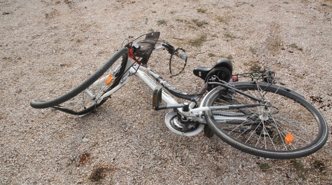 Κατεστραμμένο ποδήλατο μετά από τροχαίο